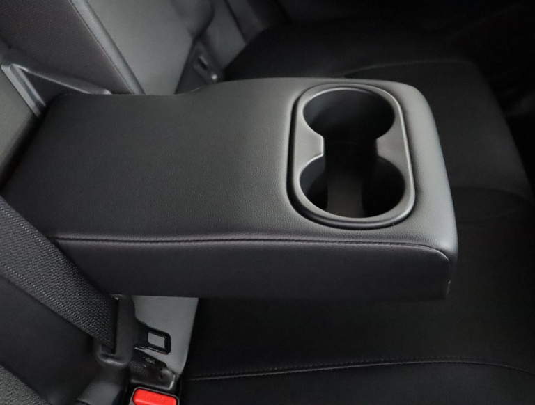 Toyota Corolla Cross - Hybrid 140 Style 43