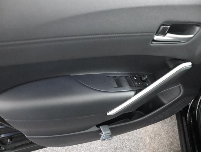 Toyota Corolla Cross - Hybrid 140 Style 48