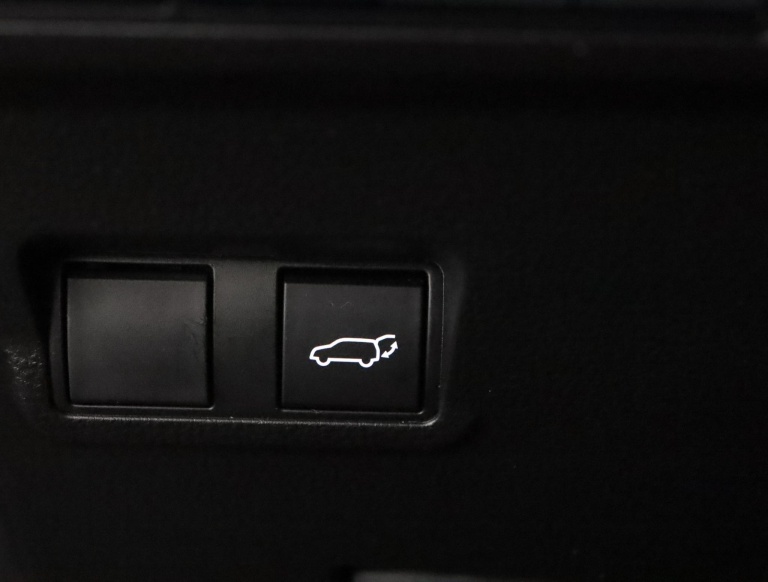 Toyota Corolla Cross - Hybrid 140 Style 49