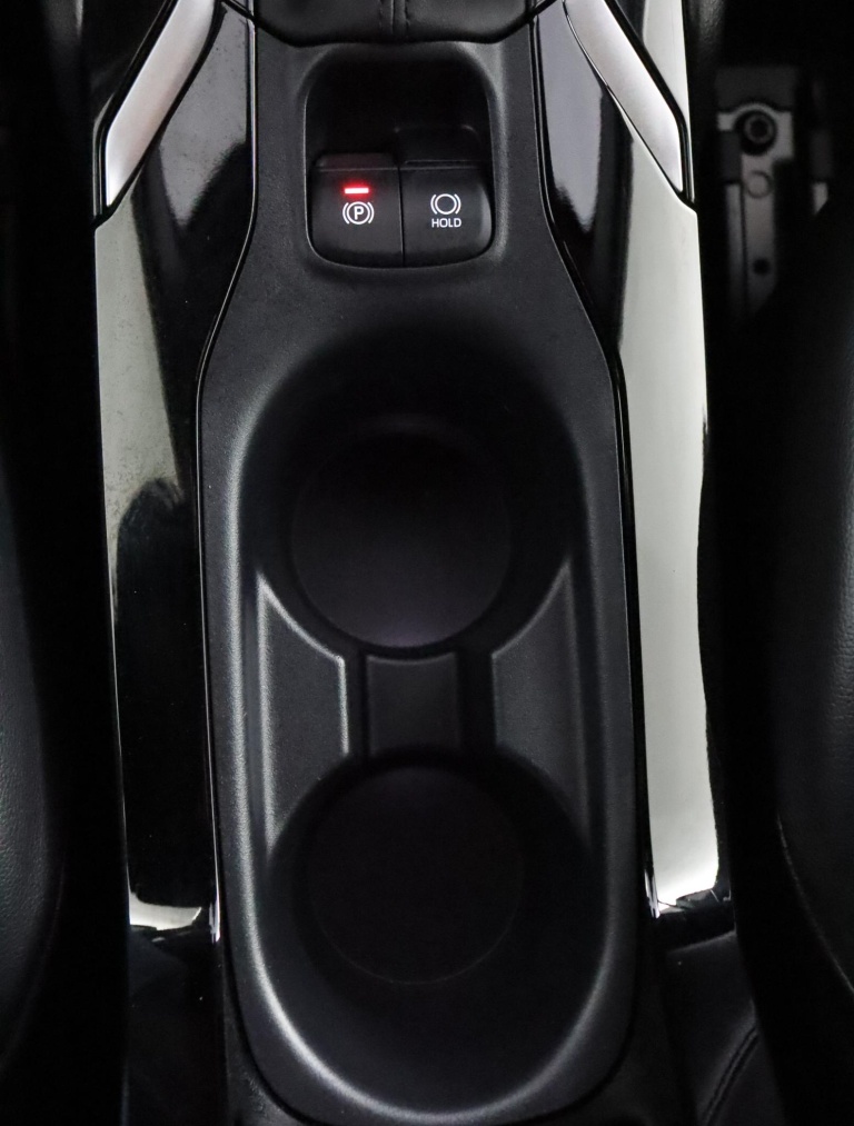 Toyota Corolla Cross - Hybrid 140 Style 57