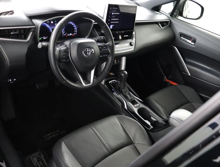 Toyota Corolla Cross - Hybrid 140 Style 58