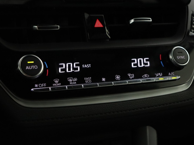 Toyota Corolla Cross - Hybrid 140 Style