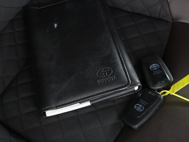 Toyota C-HR - 1.8 Hybrid First Edition