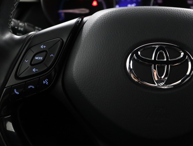 Toyota C-HR - 1.8 Hybrid First Edition 19