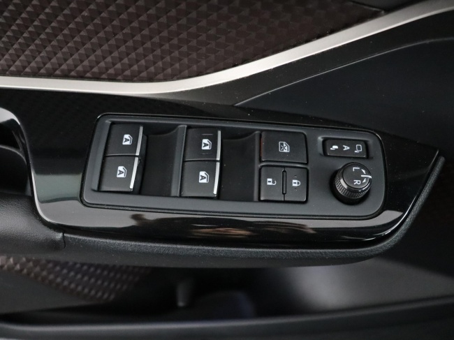 Toyota C-HR - 1.8 Hybrid First Edition