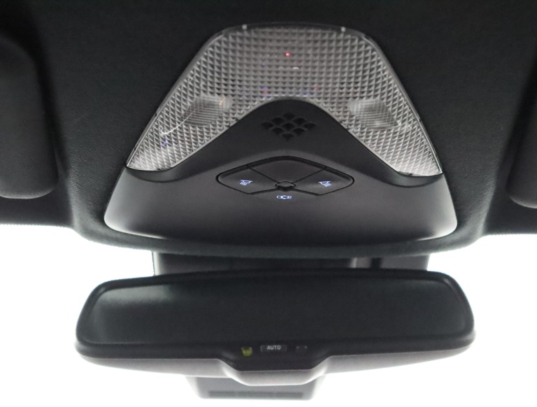 Toyota C-HR - 1.8 Hybrid First Edition 32