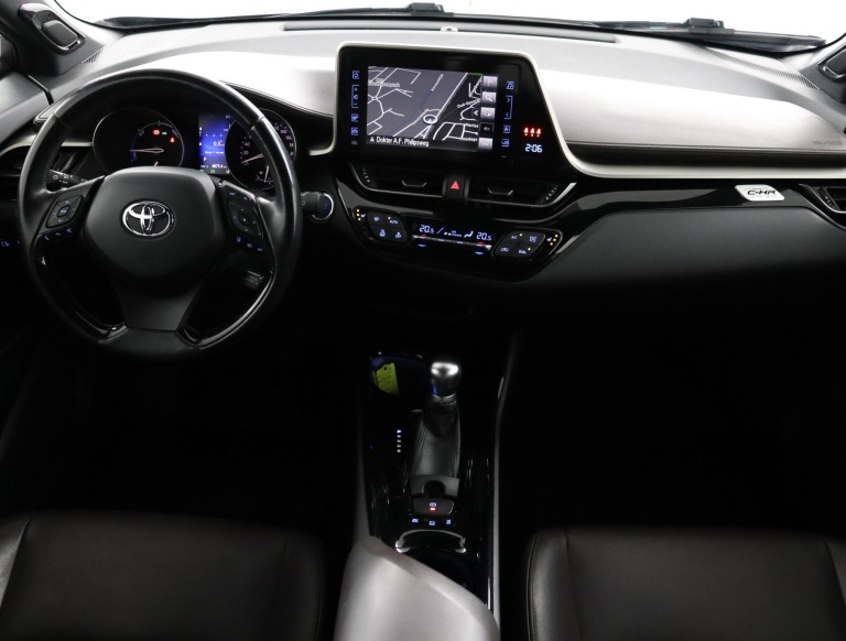 Toyota C-HR - 1.8 Hybrid First Edition 4