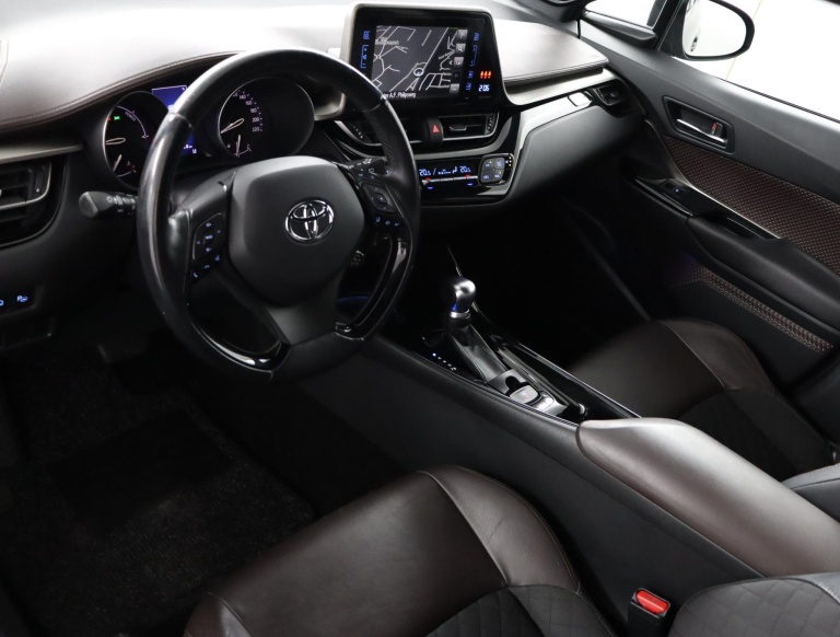 Toyota C-HR - 1.8 Hybrid First Edition 55