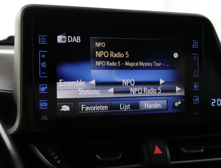 Toyota C-HR - 1.8 Hybrid First Edition 8