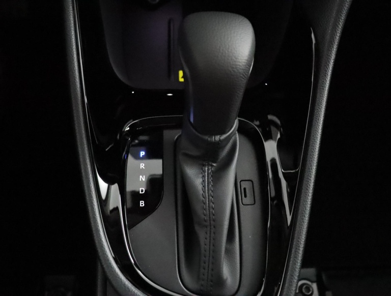 Toyota Yaris - 1.5 Hybrid 115 Dynamic 28