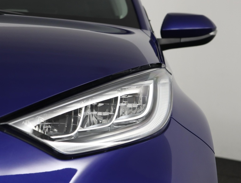 Toyota Yaris - 1.5 Hybrid 115 Dynamic 42