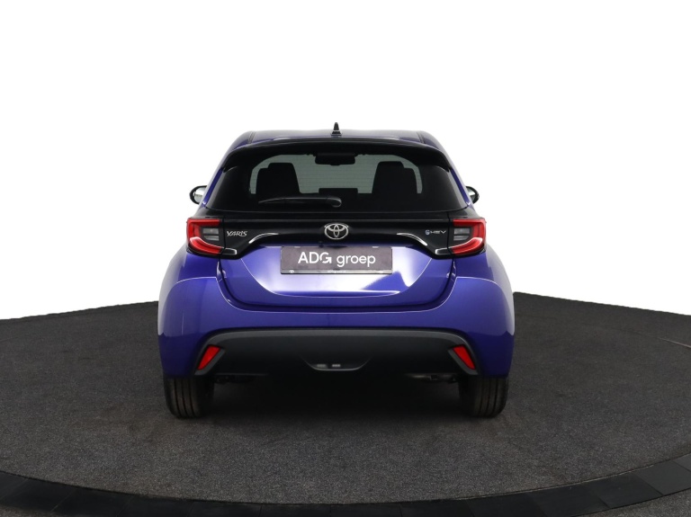 Toyota Yaris - 1.5 Hybrid 115 Dynamic 56