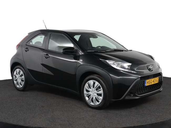 Toyota Aygo X - 1.0 VVT-i MT Play