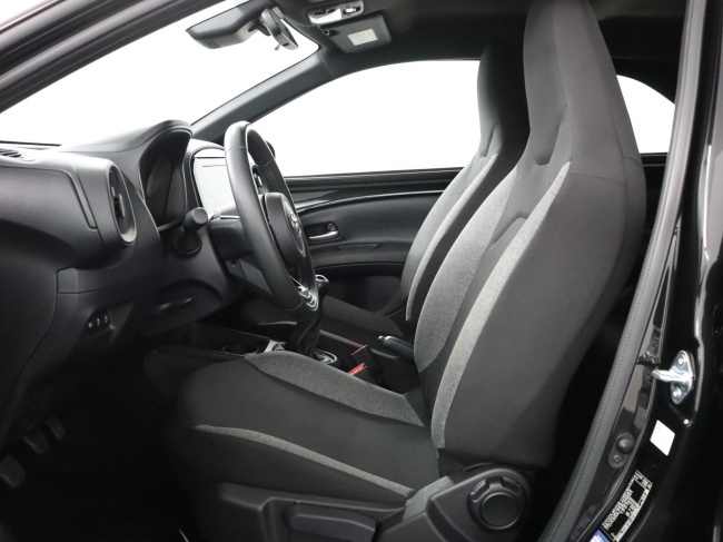 Toyota Aygo X - 1.0 VVT-i MT Play