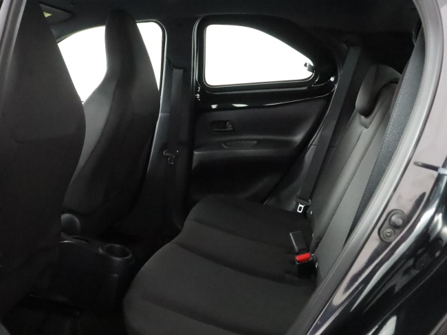 Toyota Aygo X - 1.0 VVT-i MT Play