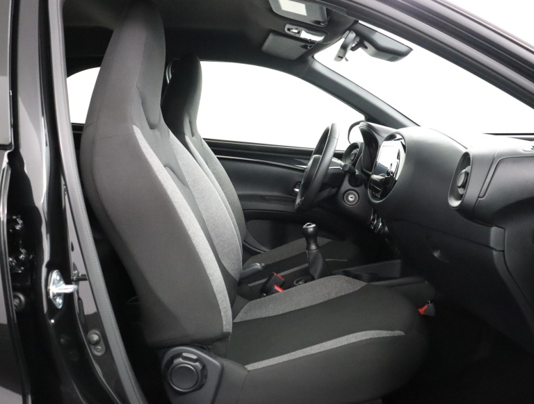 Toyota Aygo X - 1.0 VVT-i MT Play 21