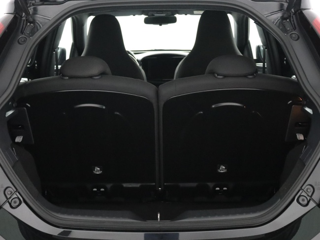 Toyota Aygo X - 1.0 VVT-i MT Play