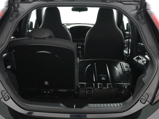 Toyota Aygo X - 1.0 VVT-i MT Play