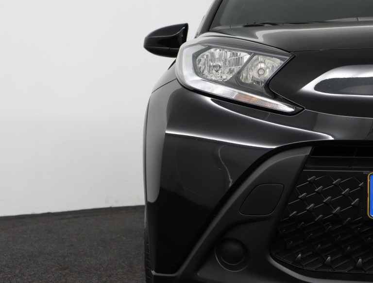 Toyota Aygo X - 1.0 VVT-i MT Play 32