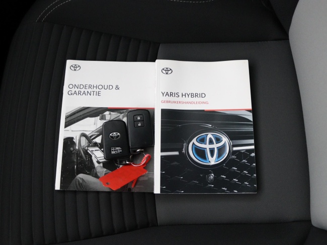 Toyota Yaris - 1.5 Hybrid Design Sport