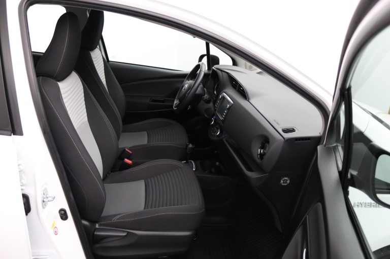 Toyota Yaris - 1.5 Hybrid Design Sport 21