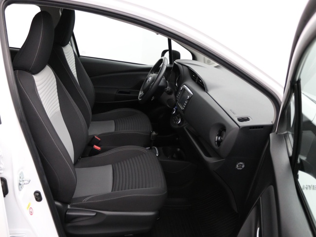 Toyota Yaris - 1.5 Hybrid Design Sport