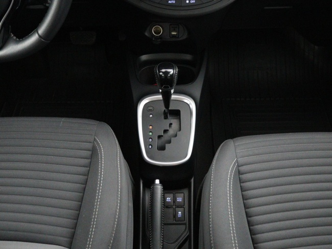Toyota Yaris - 1.5 Hybrid Design Sport