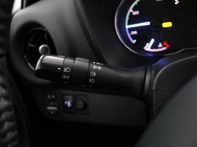 Toyota Yaris - 1.5 Hybrid Design Sport