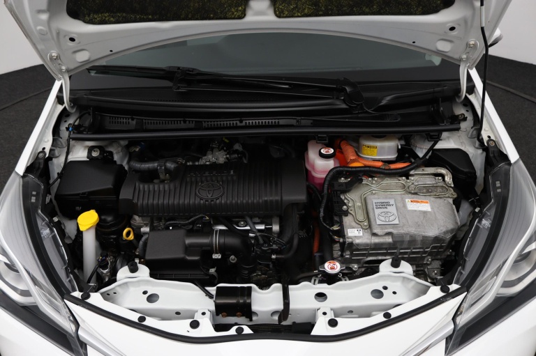 Toyota Yaris - 1.5 Hybrid Design Sport 32