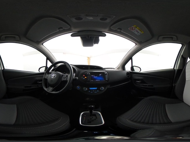 Toyota Yaris - 1.5 Hybrid Design Sport