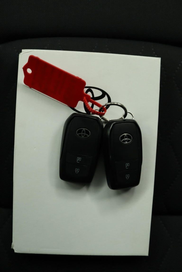 Toyota Corolla Cross - Hybrid 140 Active 11