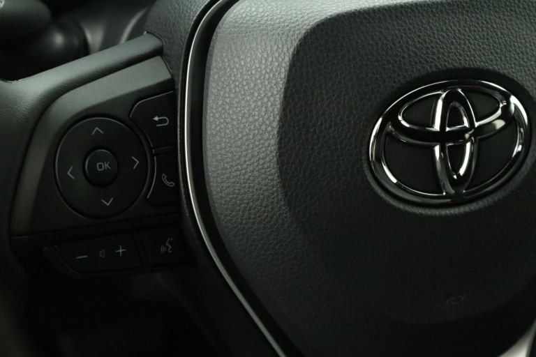 Toyota Corolla Cross - Hybrid 200 Style 19