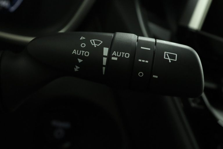 Toyota Corolla Cross - Hybrid 200 Style 31