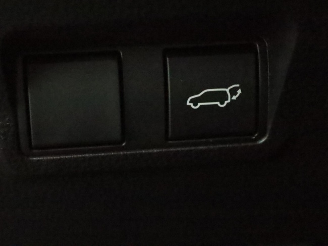 Toyota Corolla Cross - Hybrid 200 Style