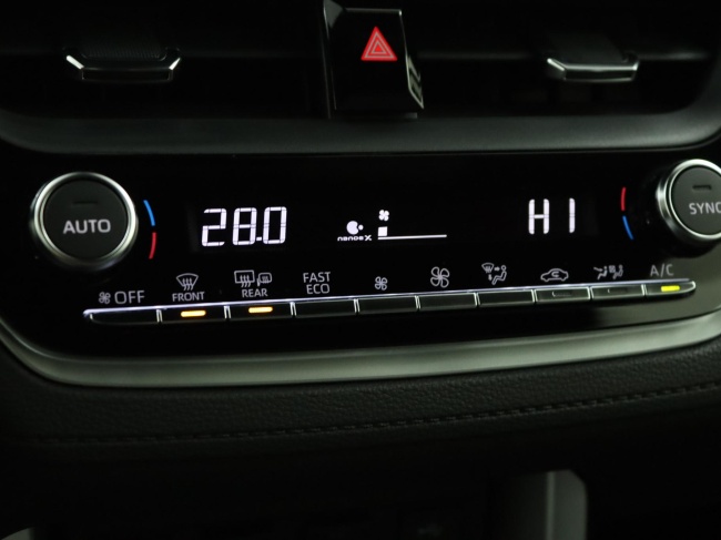 Toyota Corolla Cross - Hybrid 200 Style