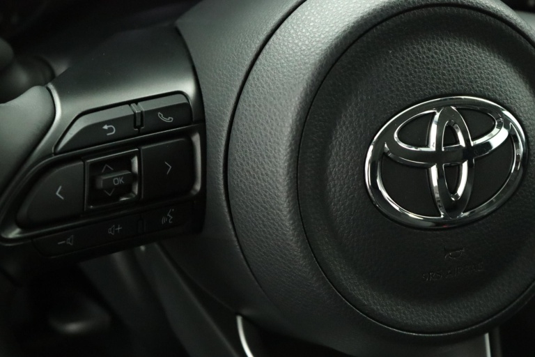 Toyota Yaris - 1.5 Hybrid Active 19