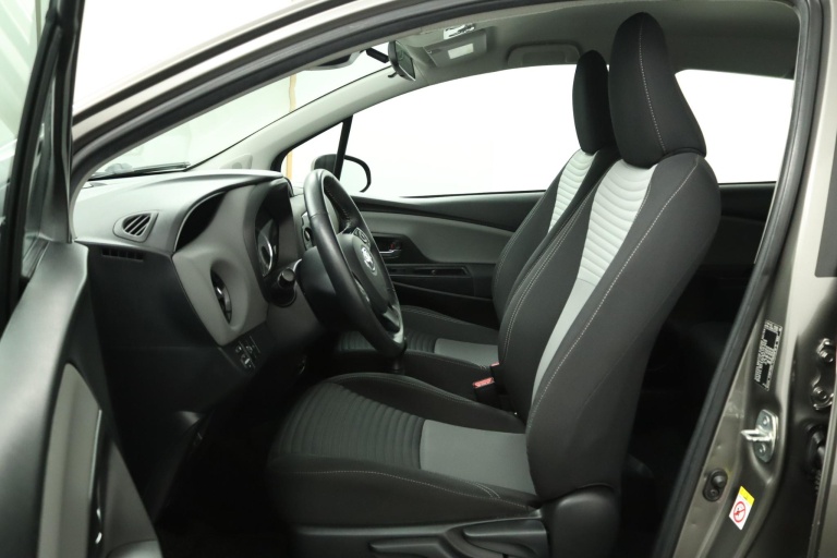Toyota Yaris - 1.0 VVT-i Energy 17