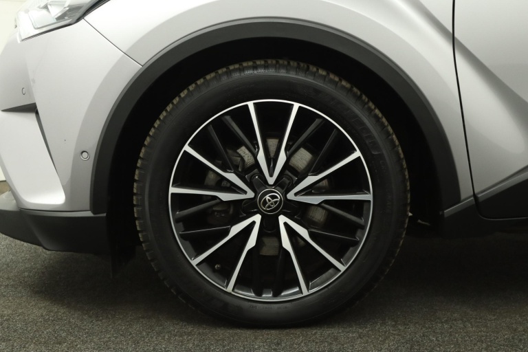 Toyota C-HR - 1.8 Hybrid Premium 38