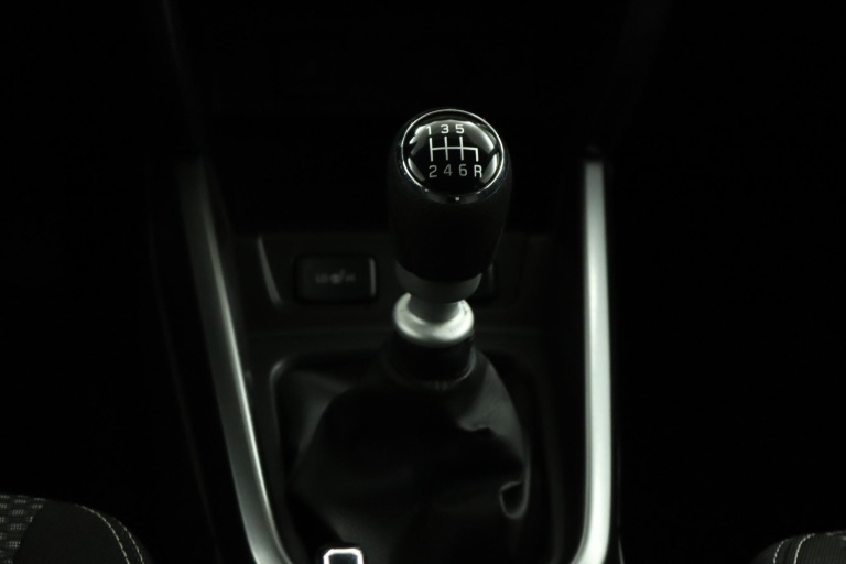 Suzuki Vitara - 1.4 Boosterjet Select 27