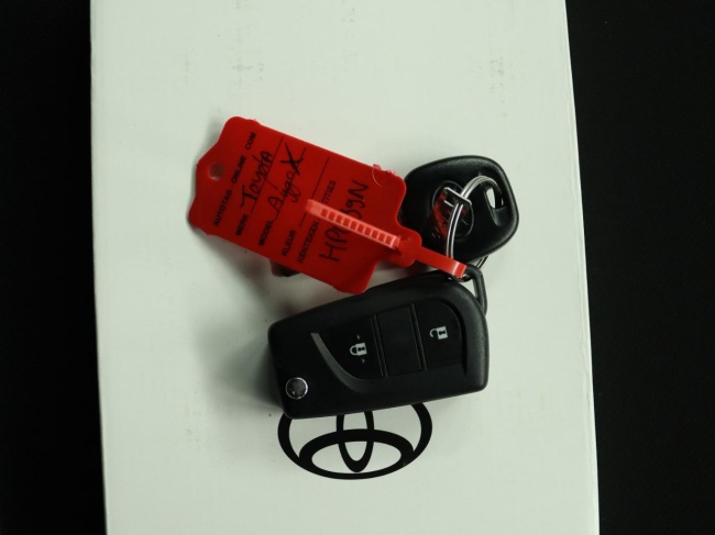 Toyota Aygo X - 1.0 VVT-i MT Play