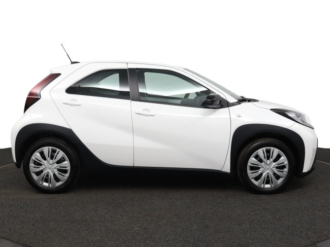 Toyota Aygo X - 1.0 VVT-i MT Play
