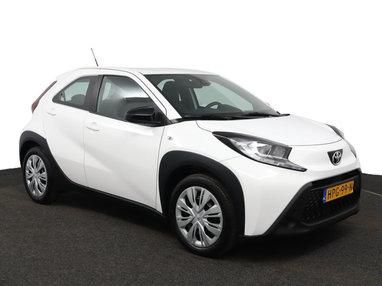 Toyota Aygo X - 1.0 VVT-i MT Play 14