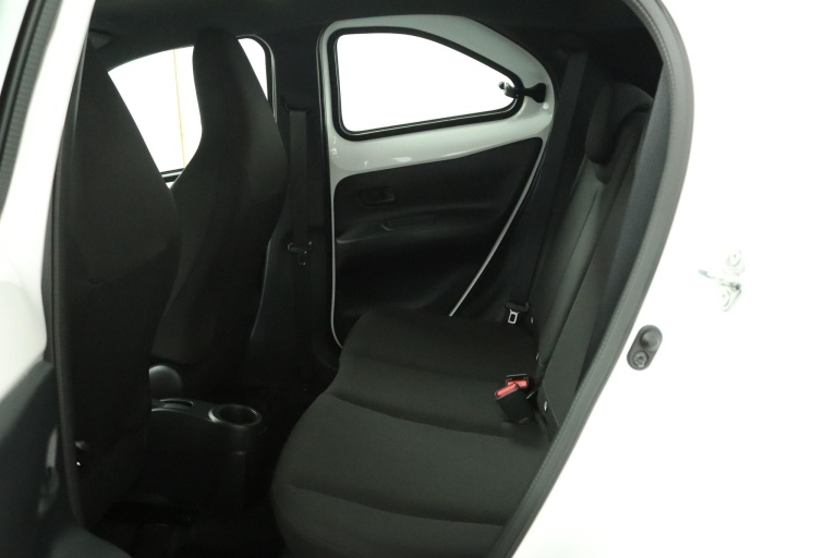 Toyota Aygo X - 1.0 VVT-i MT Play 18