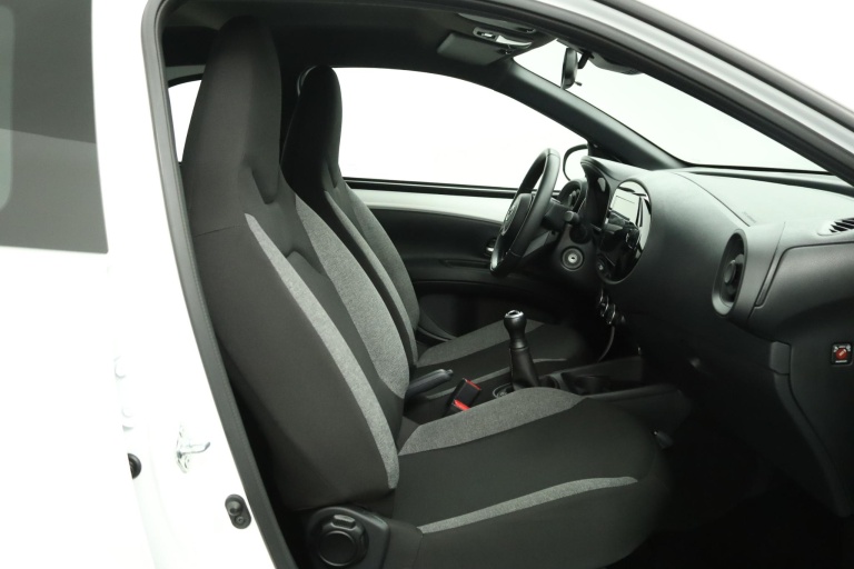 Toyota Aygo X - 1.0 VVT-i MT Play 22