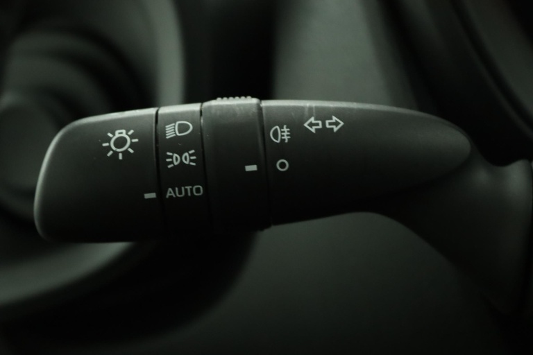 Toyota Aygo X - 1.0 VVT-i MT Play 31