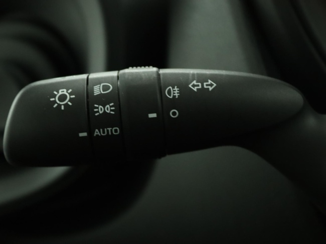 Toyota Aygo X - 1.0 VVT-i MT Play