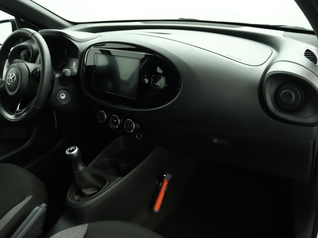 Toyota Aygo X - 1.0 VVT-i MT Play