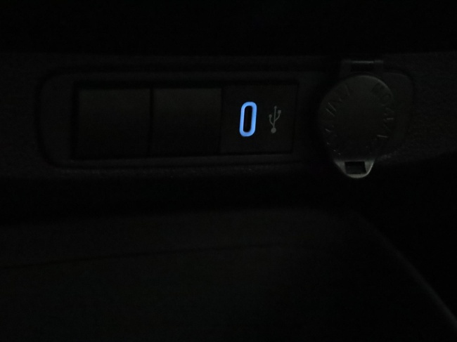 Toyota Aygo X - 1.0 VVT-i MT Play