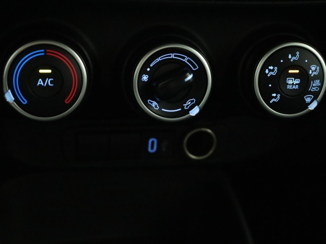 Toyota Aygo X - 1.0 VVT-i MT Play