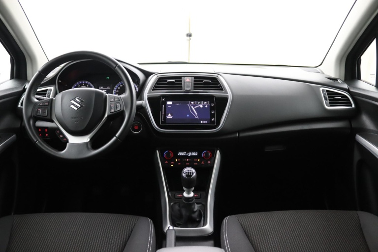 Suzuki S-Cross - 1.4 Boosterjet Select Smart Hybrid 11
